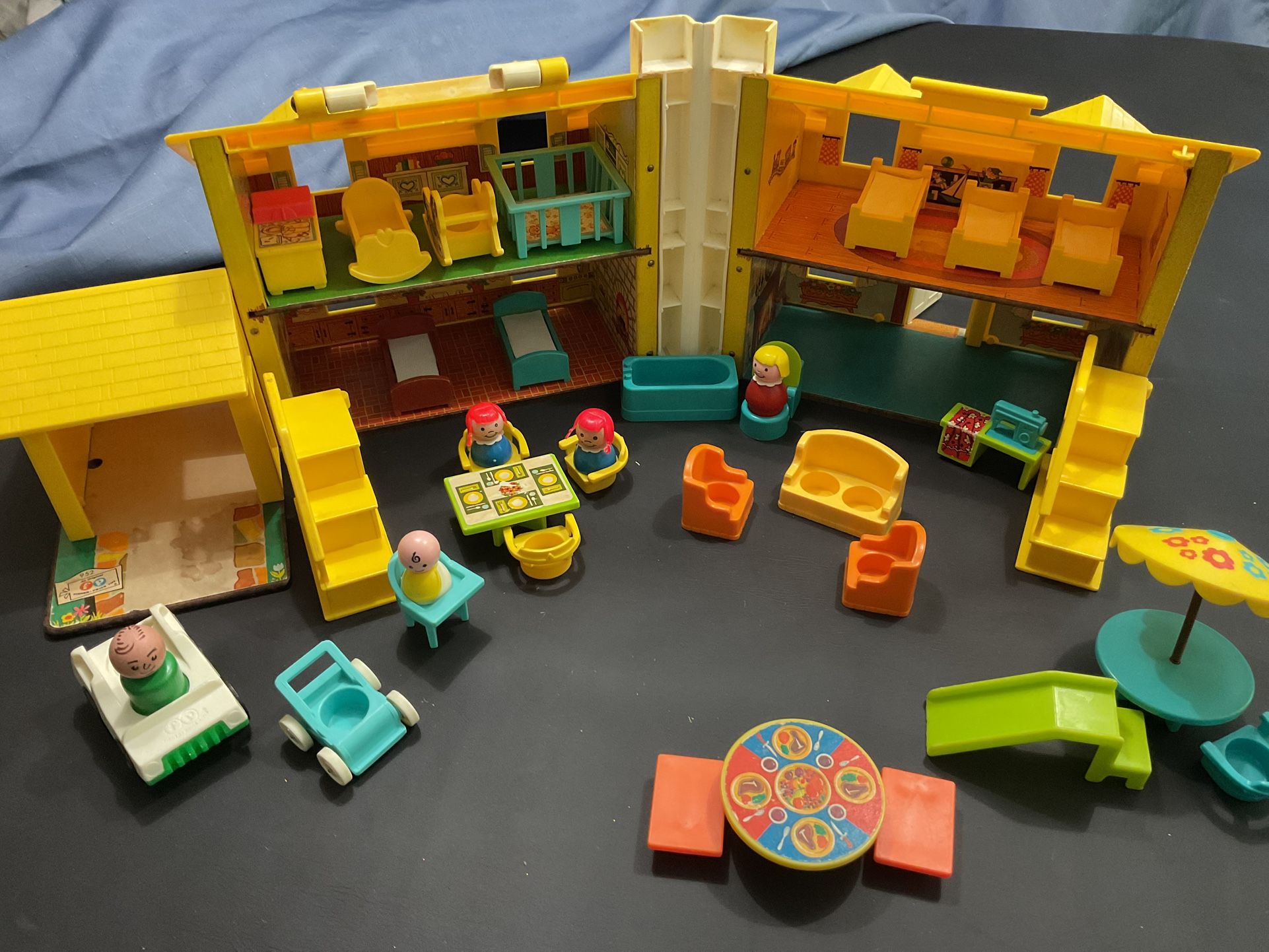 Fisher Price Vintage Family House #952.  $30