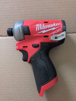 Milwaukee SURGE FUEL M12 Impact Driver