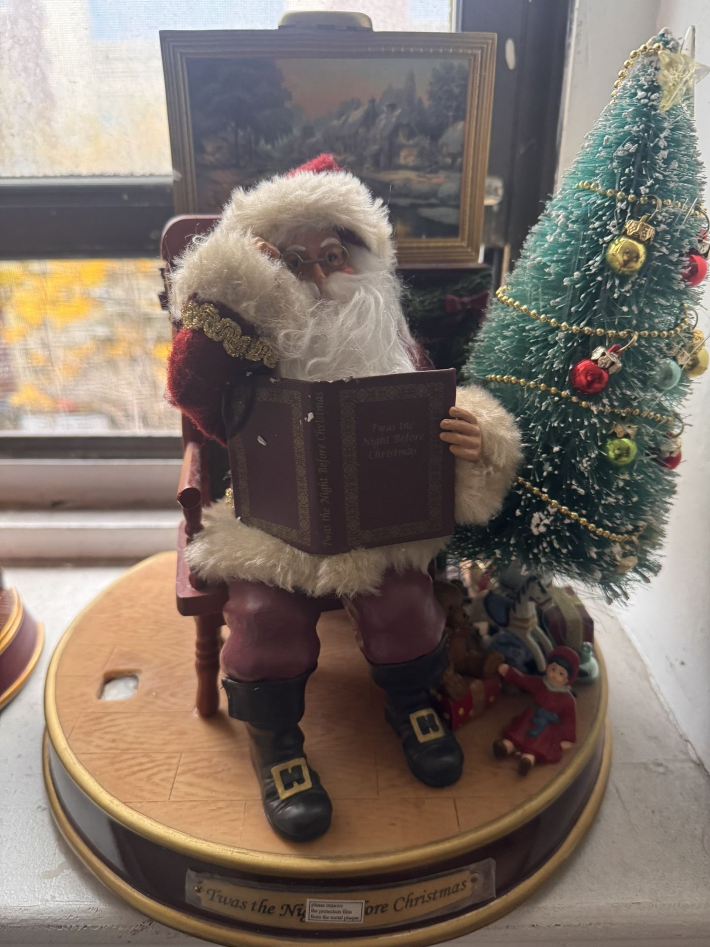 Santa Statue Best Offer