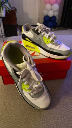 Slightly used- Nike Air Max 90 LTR (GS) 3.5y