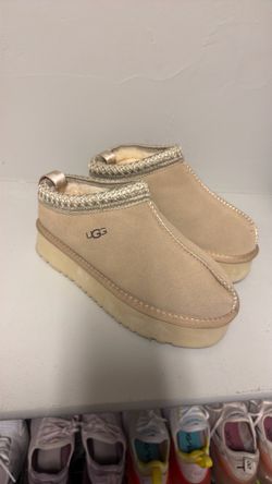 Ugg clogs