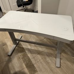 Desk With Variable heights
