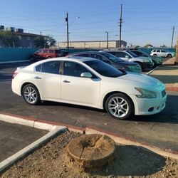 Nissan Maxima 2010 2.5 S V6.