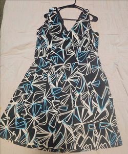 Women's dress