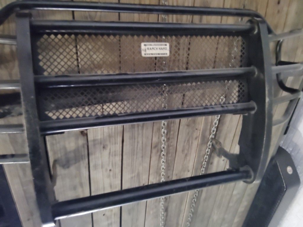 Ranch Hands Cattle/Brush Guard For Chevy 2000-2004