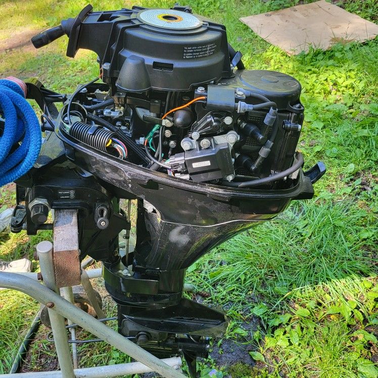 2012 Mercury 9.9 Four Stroke Longshaft Kicker Engine for Sale in Gig