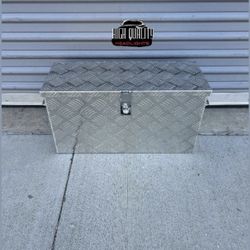 Too lbox  27”x9.4”x12.6”