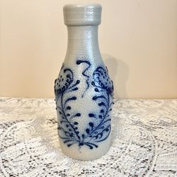 Vintage Maple City Pottery Vase – Blue Floral Salt Glazed 