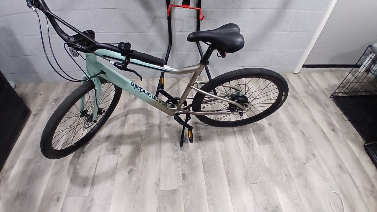 Like New Cannondale E-BIKE