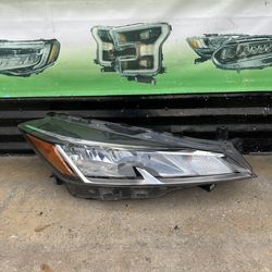 2021-2023 Nissan Kicks Headlight Oem