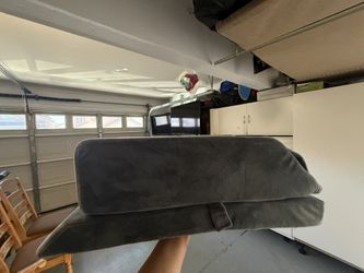 Single Leg Elevation, Pillow