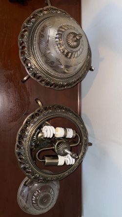 2 Ceiling lamp.