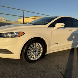 2013 Ford Fusion Hybrid