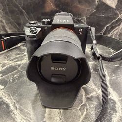 Sony A7r II 42mp Mirrorless Digital Camera With 28-70mm F/ 3.5-5.6 Lens 