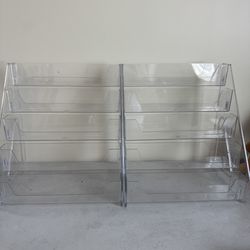 Set of 2 plastic display stand