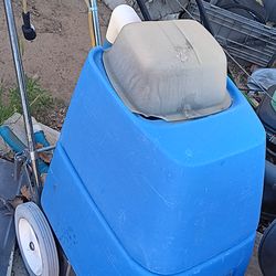 Commercial carpet cleaner