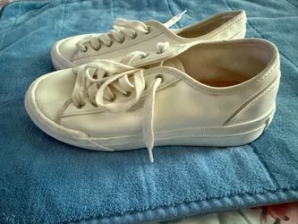 White tennis