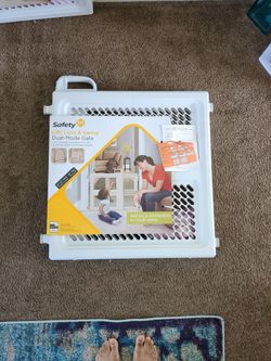 Safety 1st Lift Lock & Swing Gate