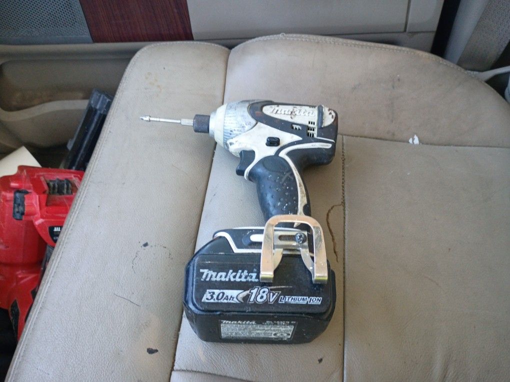 Makita Drill/ Makita Battery