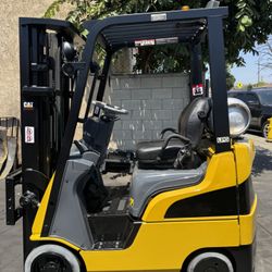 Cat Forklift