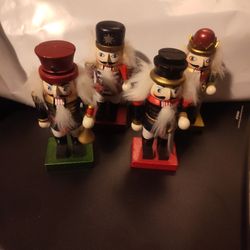 Lot Of 4 Nutcrackers 