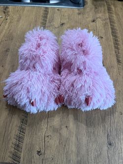 Girls Wonder Nation Pink Monster Slippers – Size 2/3 – Tag Attached