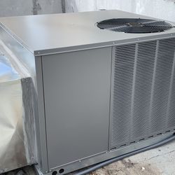 NEW A/C UNITS INSTALLED 