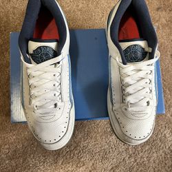 Jordan 2 Retro Low - Size 9.5M/11W