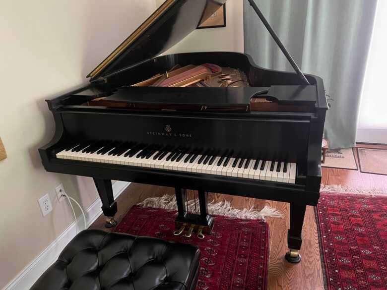 Steinway&son’s Baby Grand Piano In Excellent Condition Going For Free