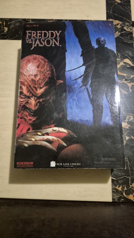 Sideshow Collectibles Freddy vs Jason action figure