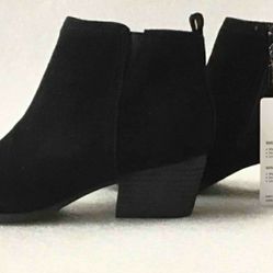 Aqua College Waterproof Booties Size 8
