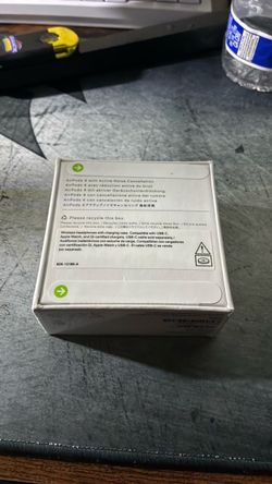 Wireless ear phones