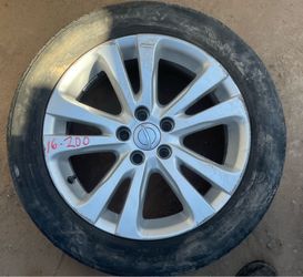 2015 Chrysler 200 17 in wheels and tires
