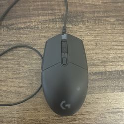 Wired Logitech mouse - Lightly Used