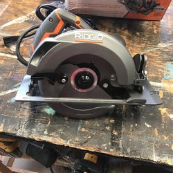 Ridgid 7-1/4 Corded Skilsaw