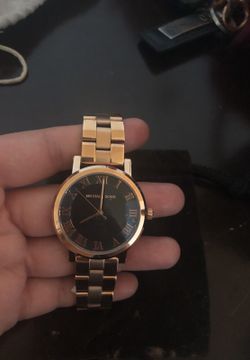 New Michael Kors wAtch