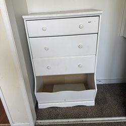 Free kid dresser