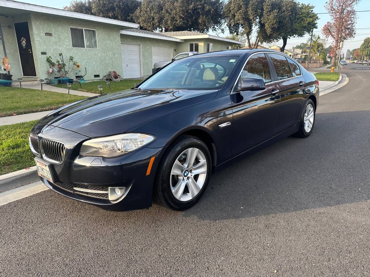 2012 BMW 528i