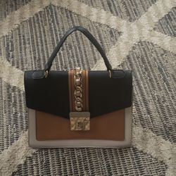CLASSY LADIES ALDO DESIGNER HANDBAG IN MINT CONDITION GOING CHEAP 
