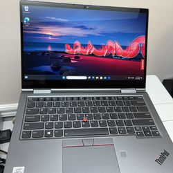 Lenovos ThinkPad X1 Yoga (10th Gen ) Touchscreen 2-in-1 Convertible Laptop 14" Inch 