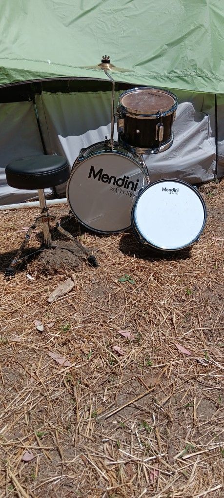 Mending Kids Drum Set