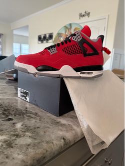 Jordan TORO 4Retro