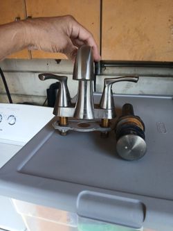 Knuckle  faucet