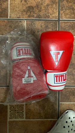 Title Boxing gloves