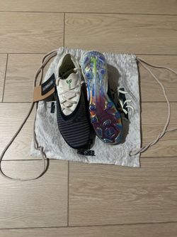 Soccer cleats
