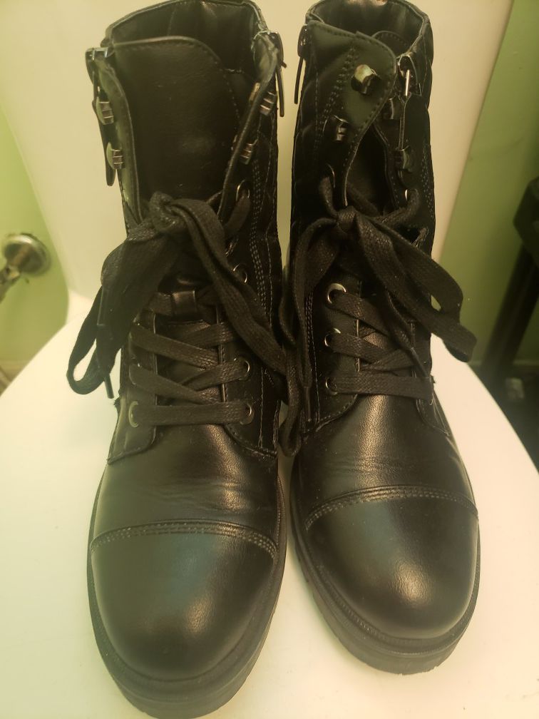 Womens stylish boots