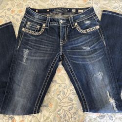 Miss Me Straight  Size 27 Great Condition 