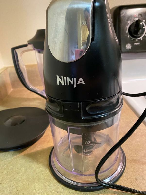 Ninja blender/food processor 400 watts with 48 ounce pitcher and 16