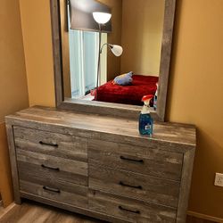 Gray Wood Dresser With Mirror