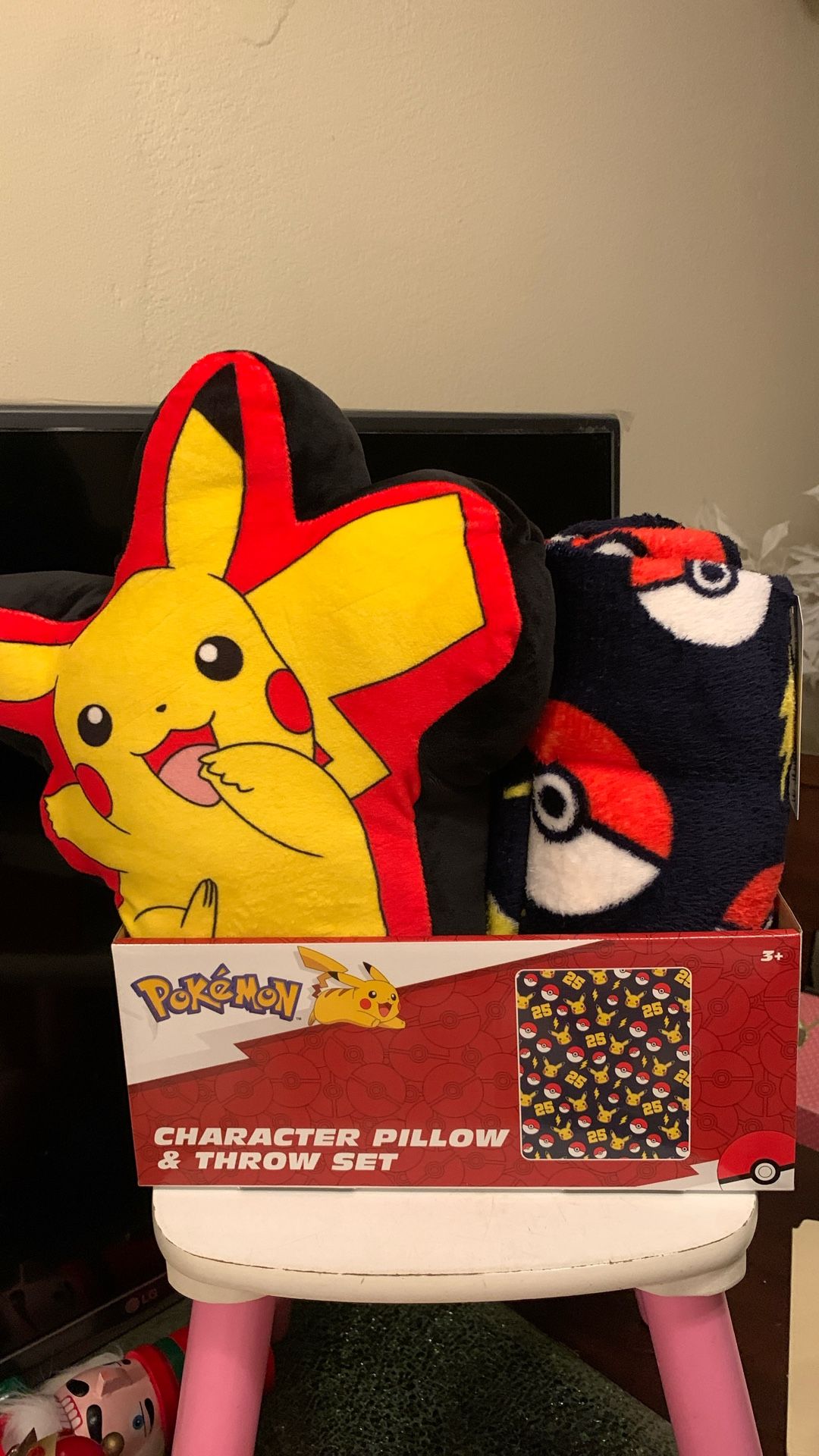 POKEMON CHARACTER PILLOW & THROW BLANKET SET 50in. X 60in.